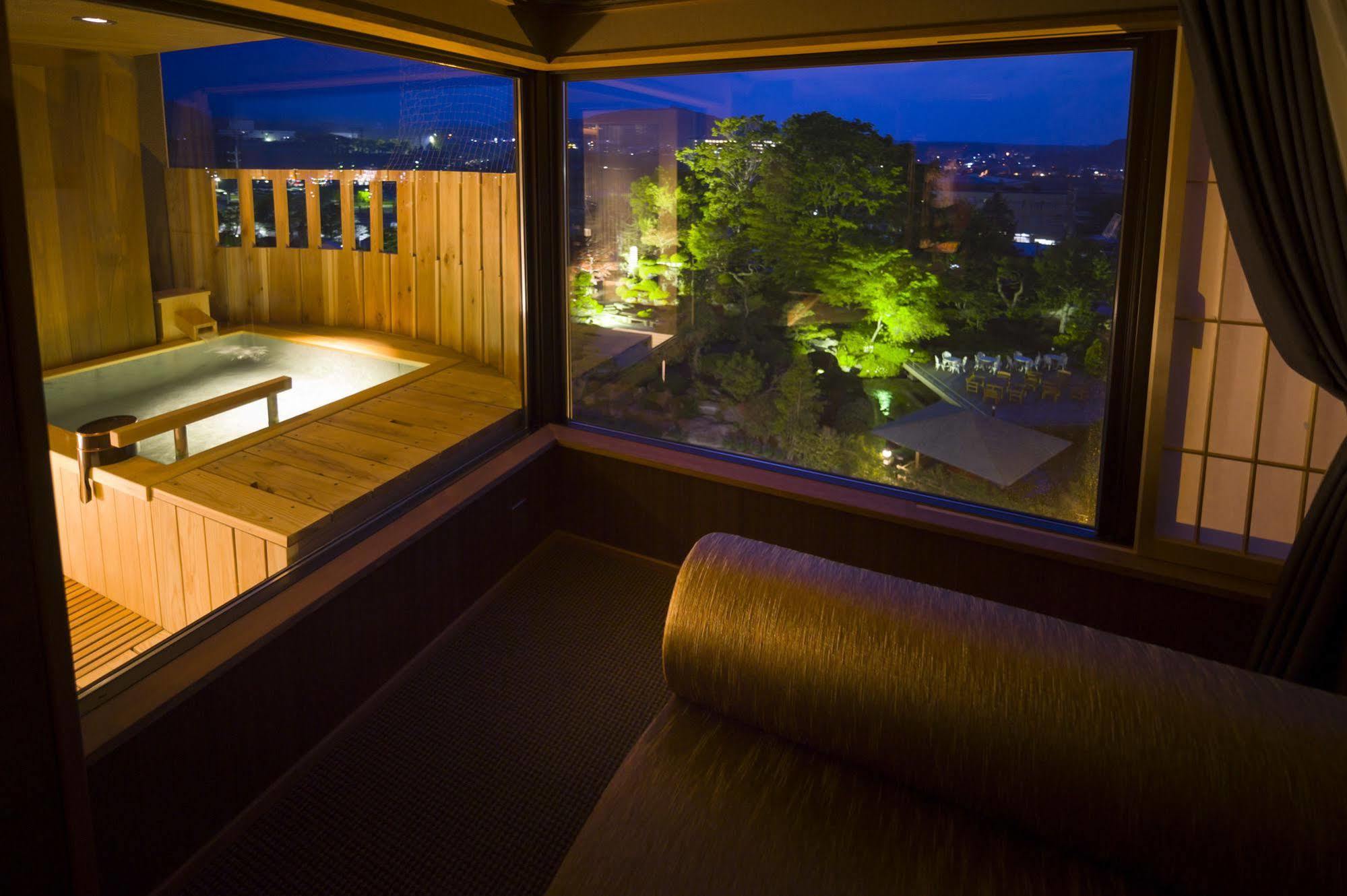Hotel Fujisan Onsen Bessho Sasa Fudžijošida Exteriér fotografie